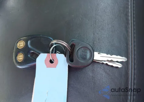 2005 Chevrolet Silverado 1500 Lt from USA, damaged, VIN 1GCEK19B35Z344466